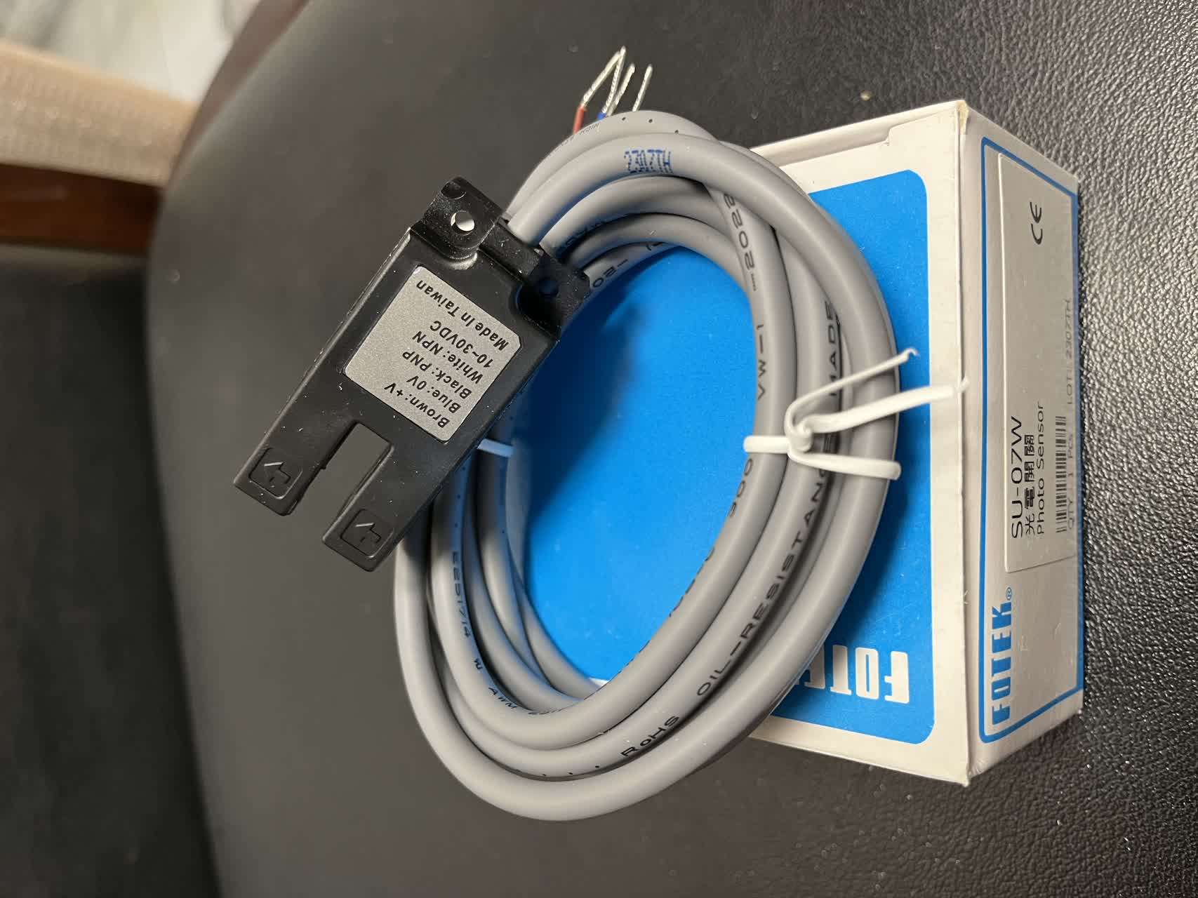 سنسور نوری FOTEK مدل SU-07W
