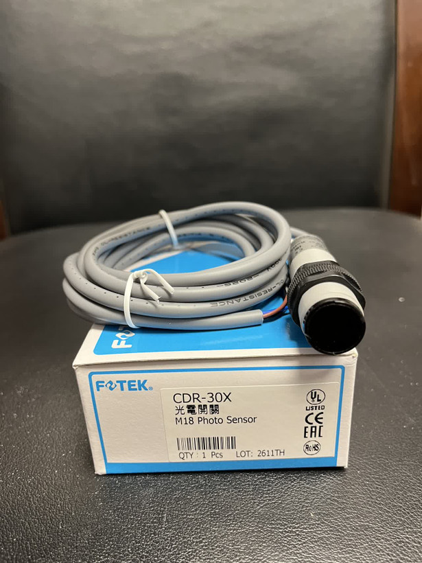 سنسور نوری FOTEK مدل CDR-30X