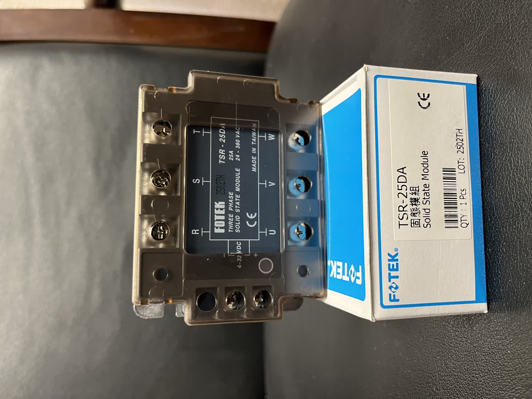 SSR سه فاز FOTEK مدل  TSR-25DA اصلی تایوان