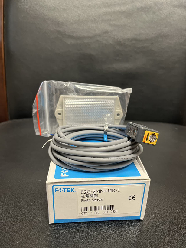 سنسور نوری FOTEK مدل E2G-2MN رفلکتوری 2متری
