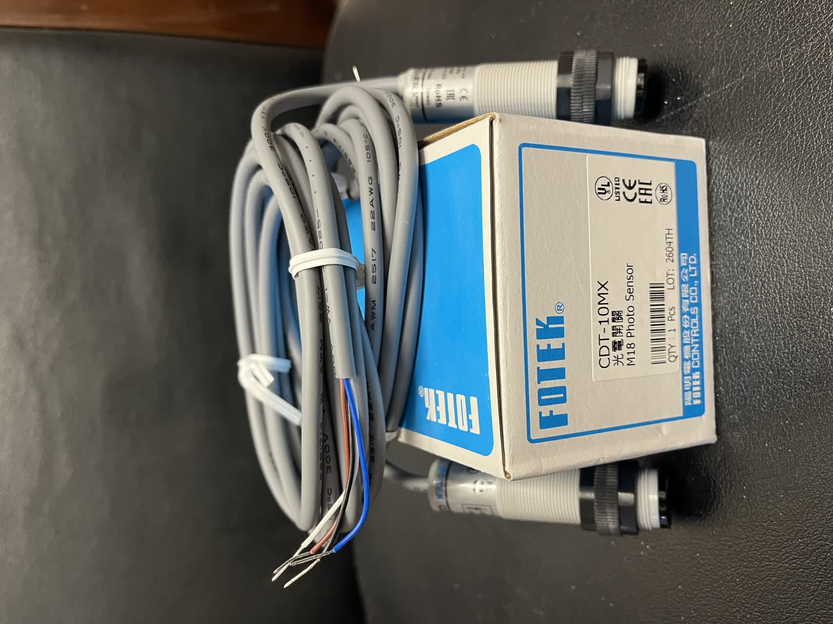سنسور نوری FOTEK مدل CDT-10MX رو در رو 10 متری